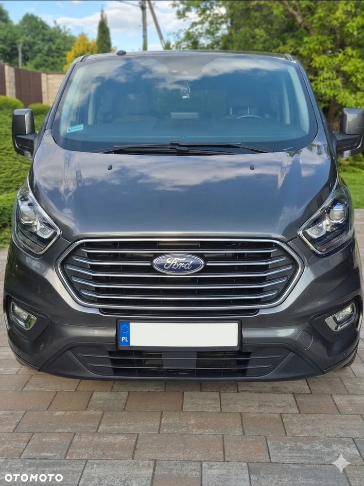 Ford Tourneo Custom - 2