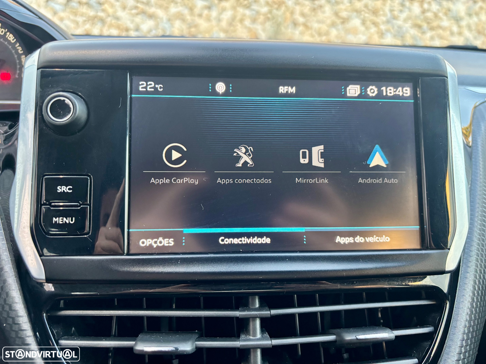 Peugeot 208 1.2 PureTech Signature - 8