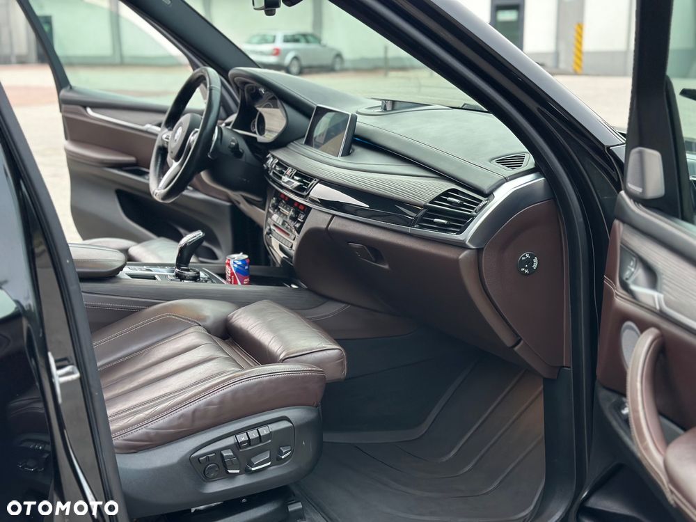 BMW X5 M M50d - 23
