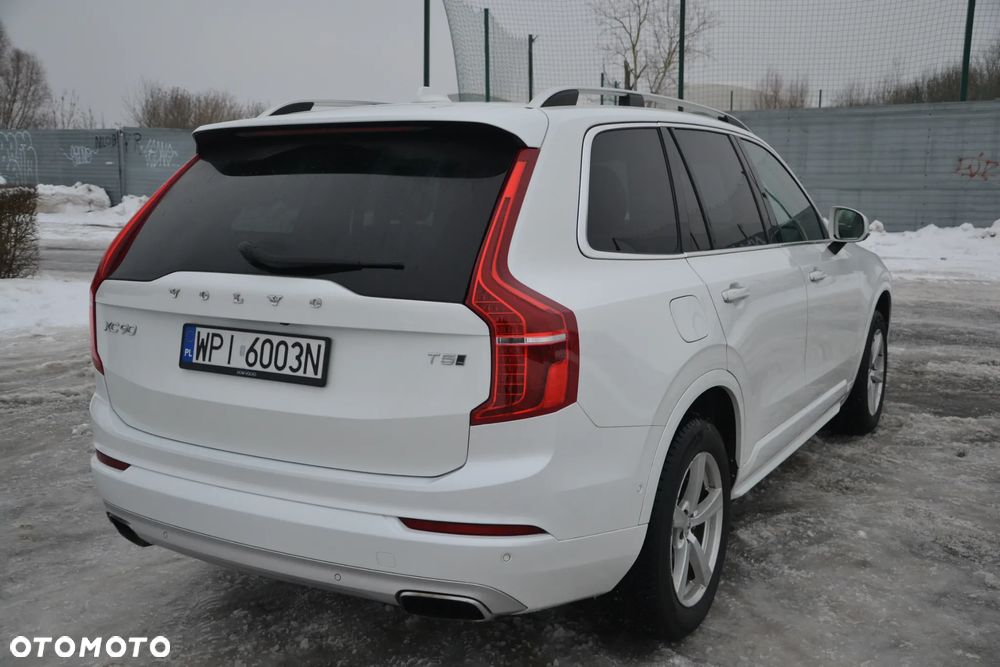 Volvo XC 90 T5 AWD Geartronic Momentum - 8