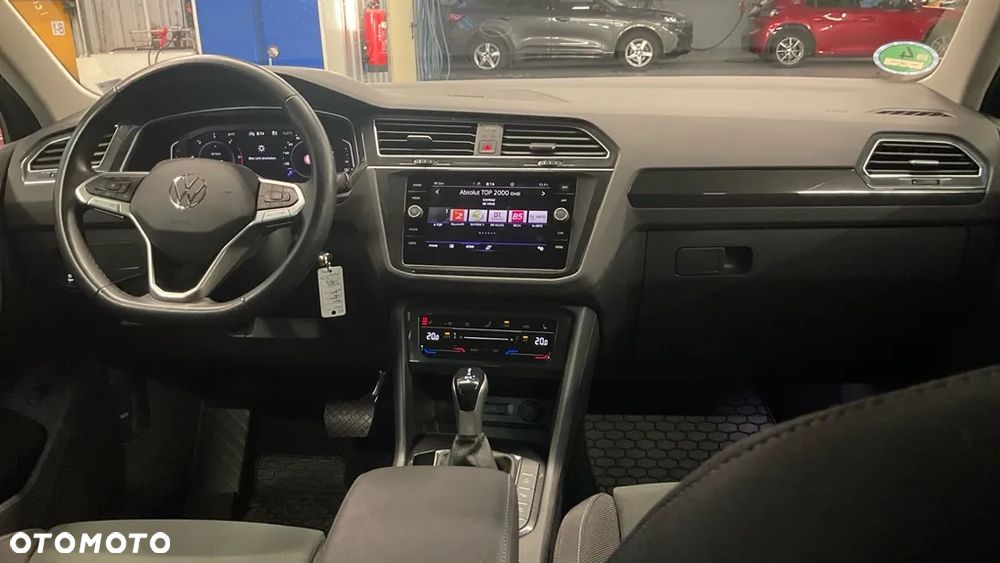 Volkswagen Tiguan 2.0 TDI SCR 4Mot Elegance DSG - 9