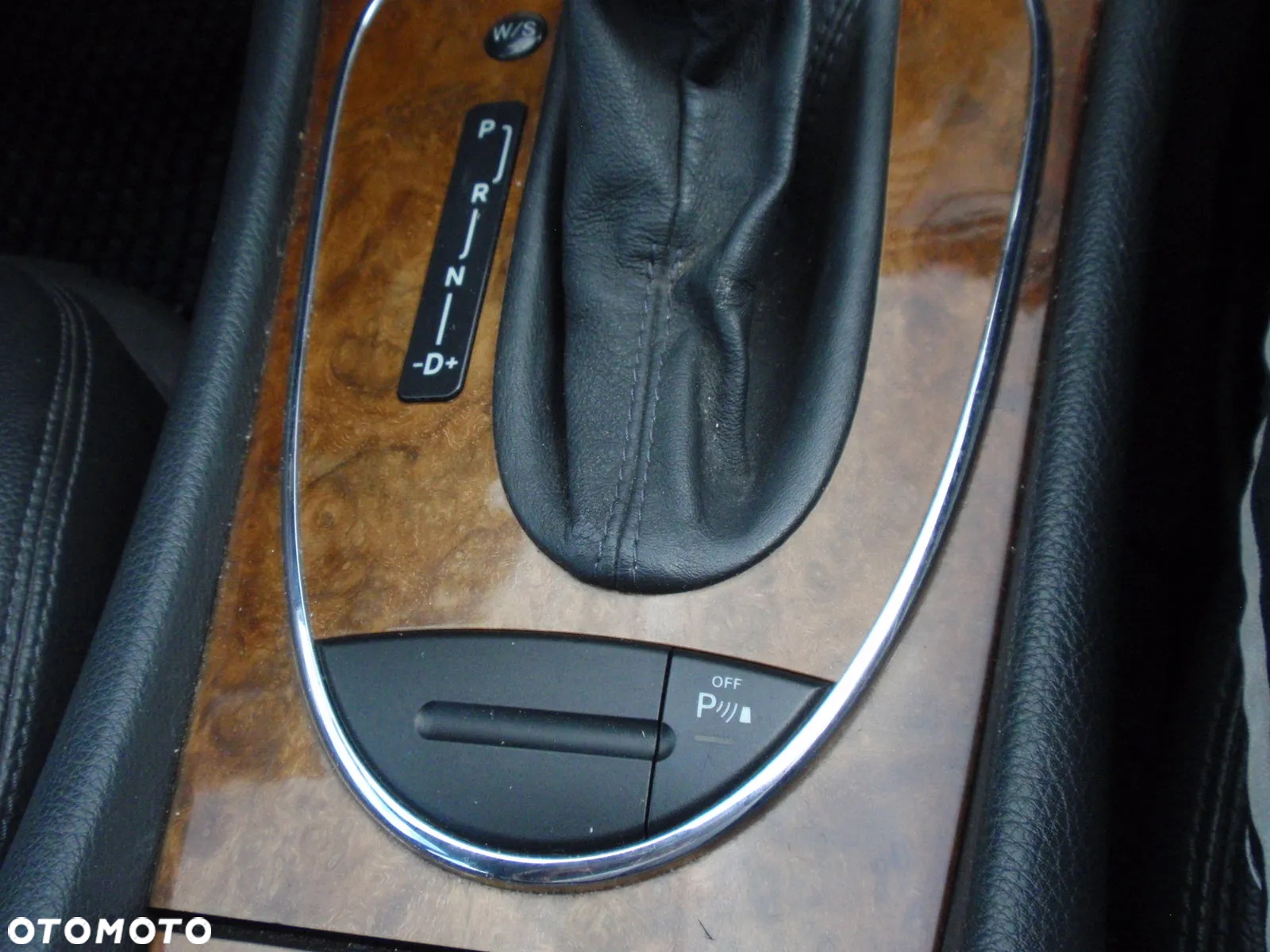 Mercedes-Benz Klasa E - 23