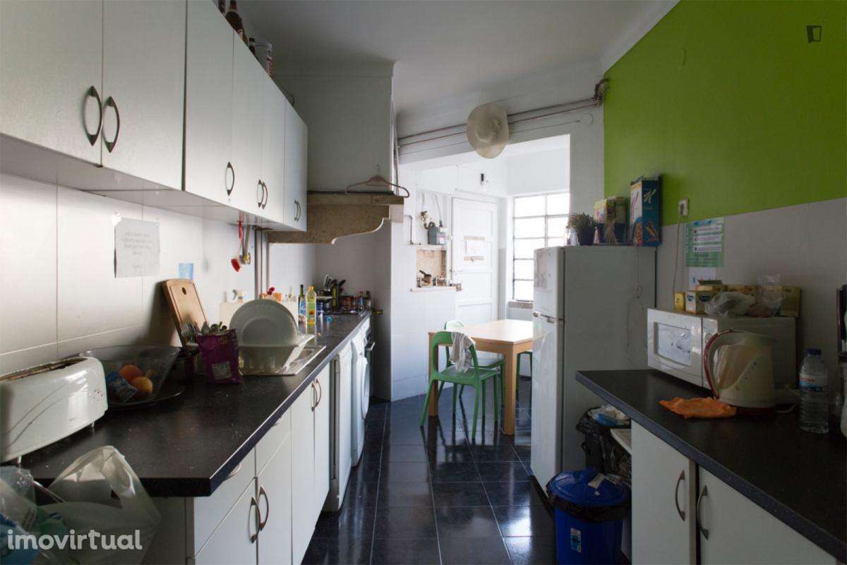 Quarto - localizado em Arroios Lisbon - Grande imagem: 3/17