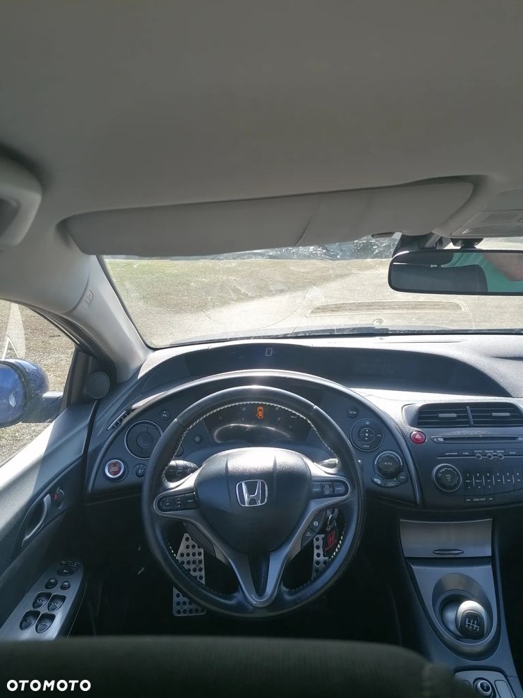 Honda Civic 1.8i-VTEC Executive - 9