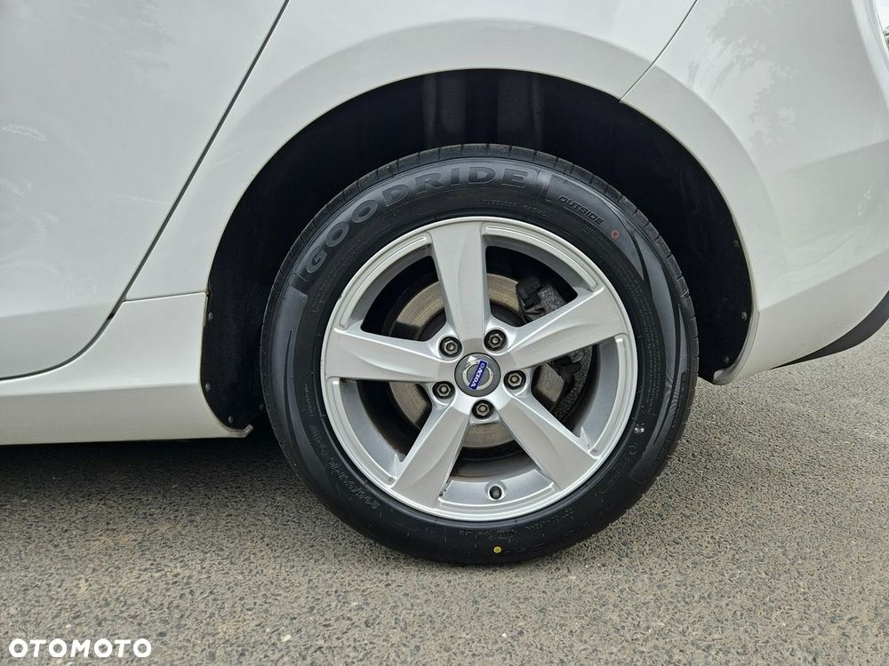 Volvo V40 - 17