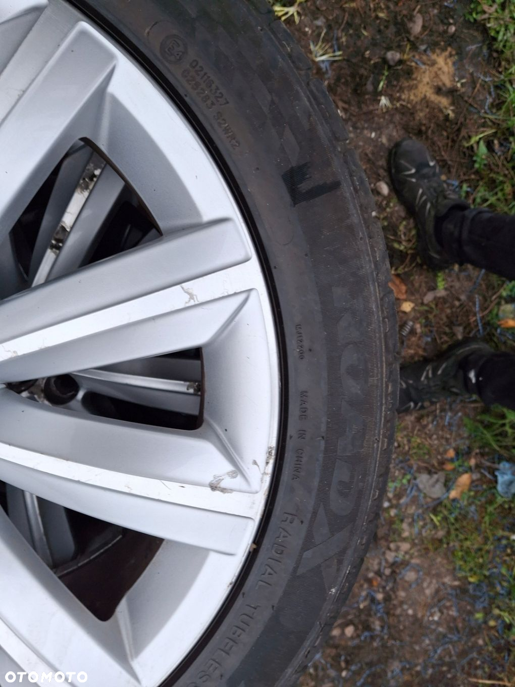 VW PASSAT B7 KOŁA 17 FELGI ALUMINIOWE 3AA601025F ET47 7,5Jx17 OPONY - 15