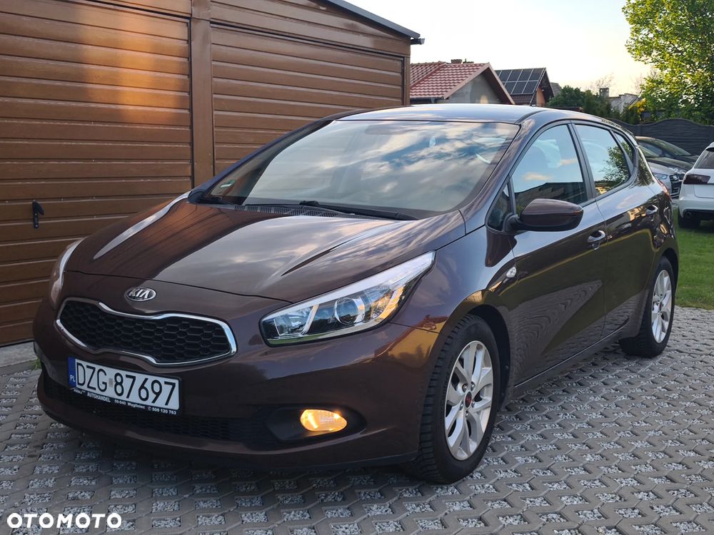 Kia Ceed 1.4 CVVT Vision - 17