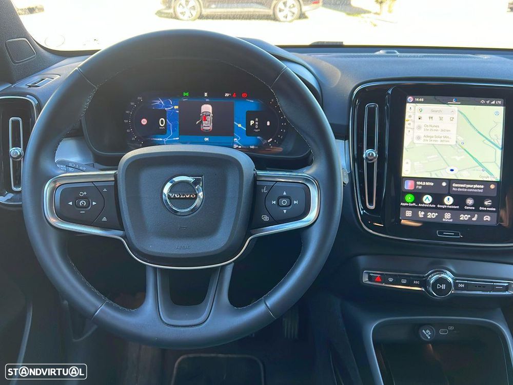Volvo XC 40 2.0 B3 Black Edition - 10