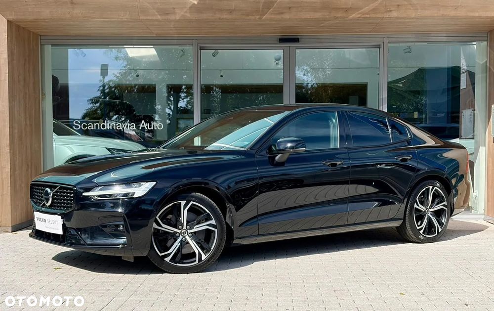 Volvo S60 B5 B AWD Plus Dark - 2