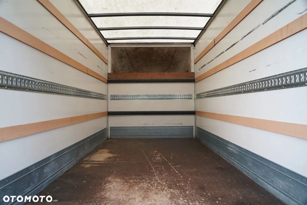 Mercedes-Benz SPRINTER / KONTENER / 2019 ROK - 23