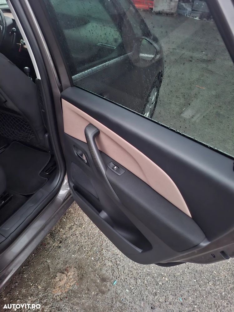 Citroën C4 Picasso PureTech 130 Stop&Start SHINE - 4