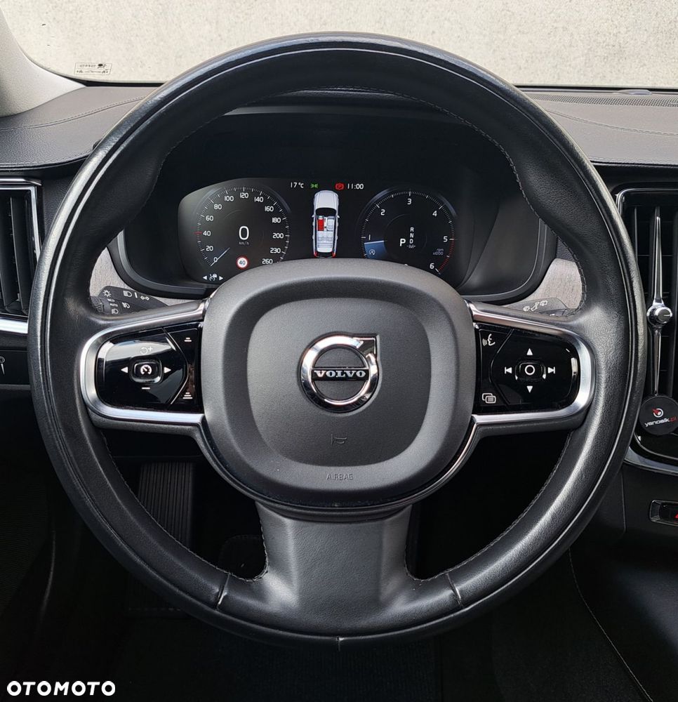 Volvo V90 Cross Country - 15