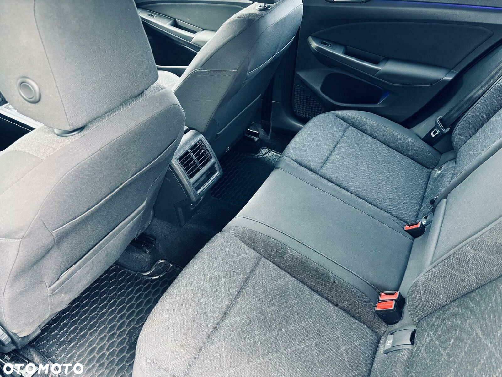 Volkswagen Golf VIII 1.5 TSI EVO Life - 14