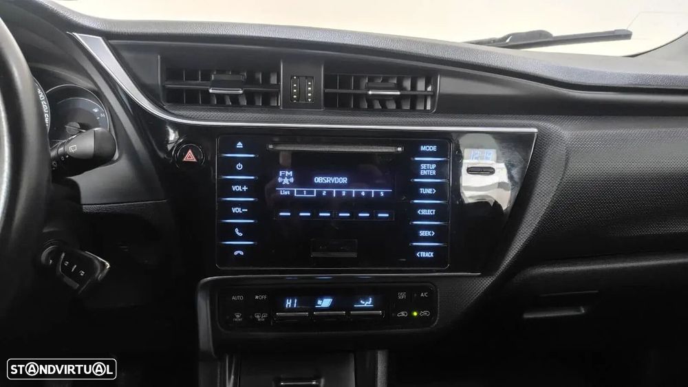 Toyota Auris - 28