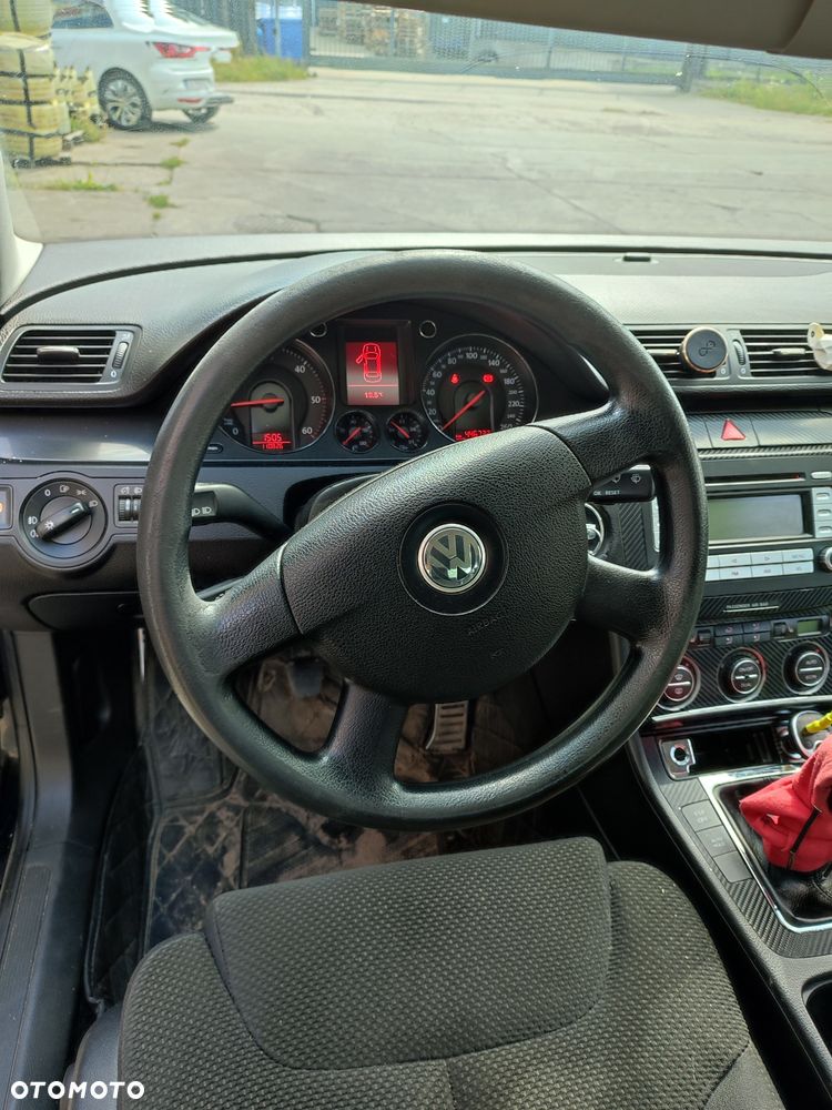 Volkswagen Passat - 7