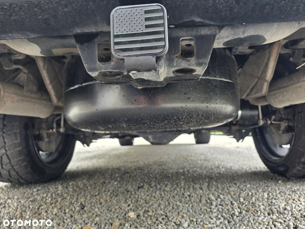 Dodge RAM 5.7 4x4 - 38