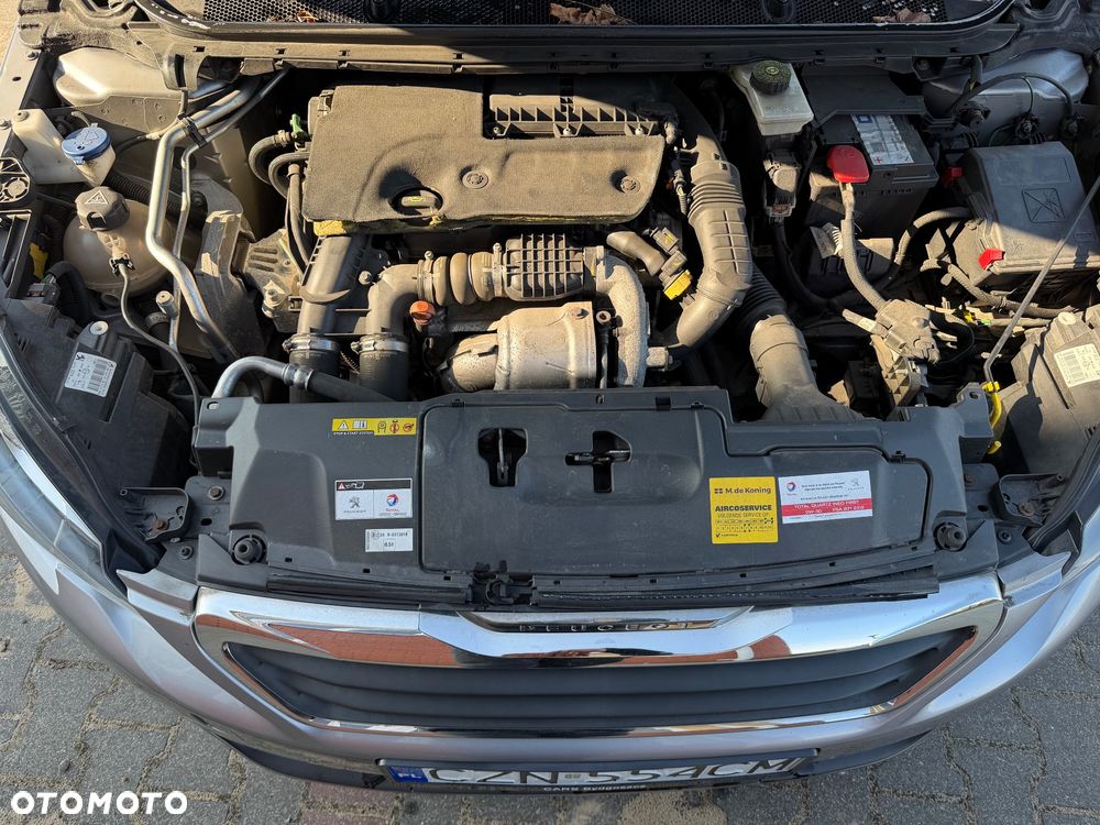 Peugeot 308 1.6 BlueHDi Allure S&S - 8