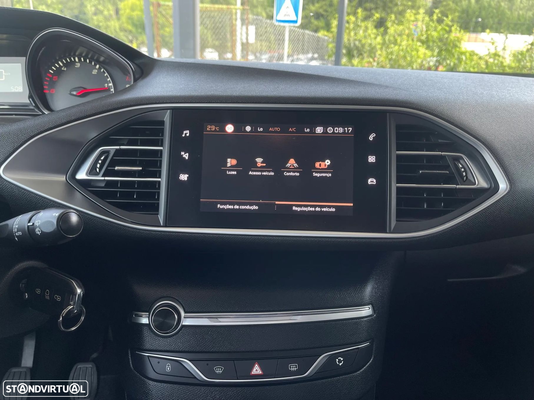 Peugeot 308 SW 1.5 BlueHDi Style - 28