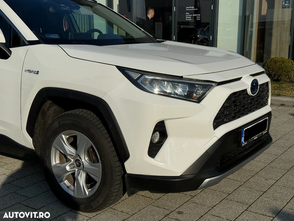 Toyota RAV4 - 10