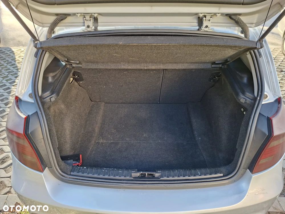 BMW Seria 1 118d - 13