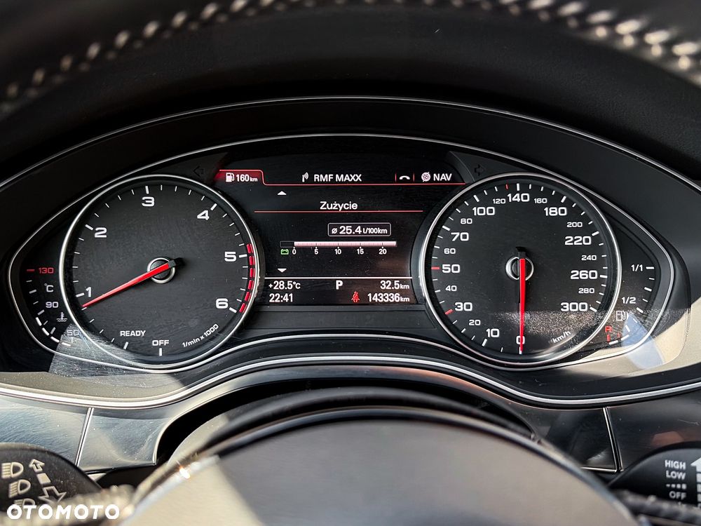 Audi A6 Avant 2.0 TDI quattro S tronic - 24