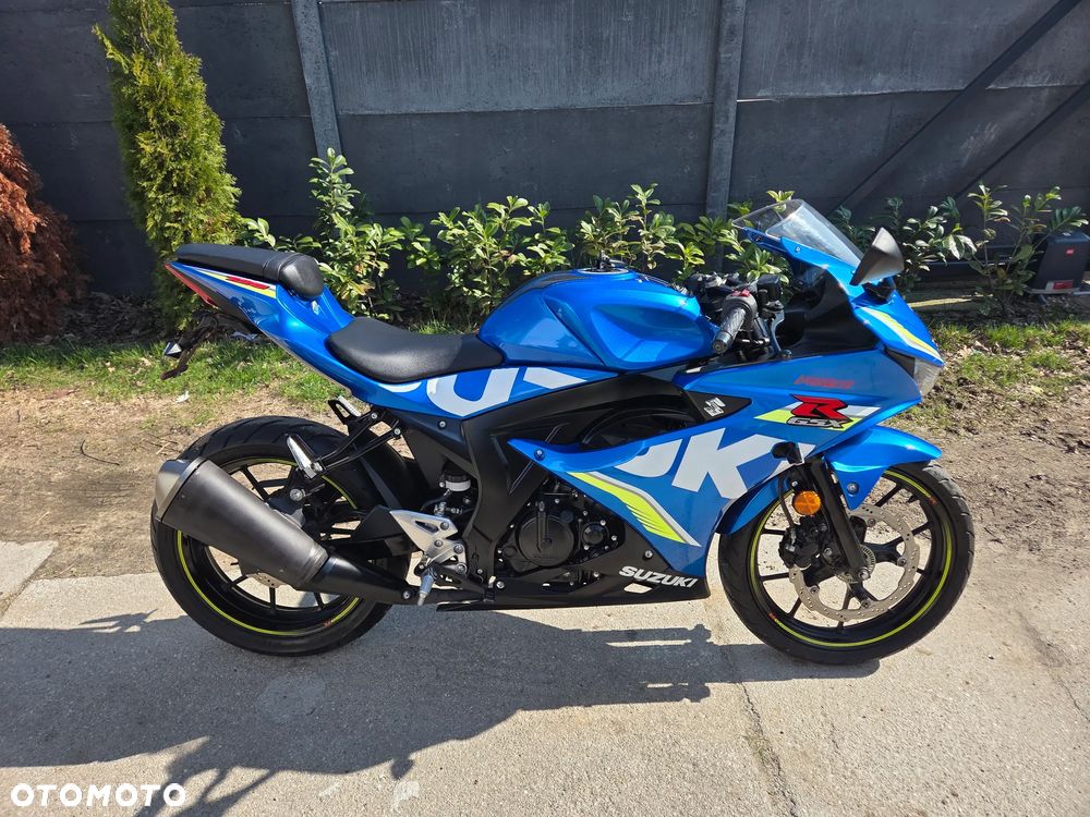 Suzuki GSX-R - 2