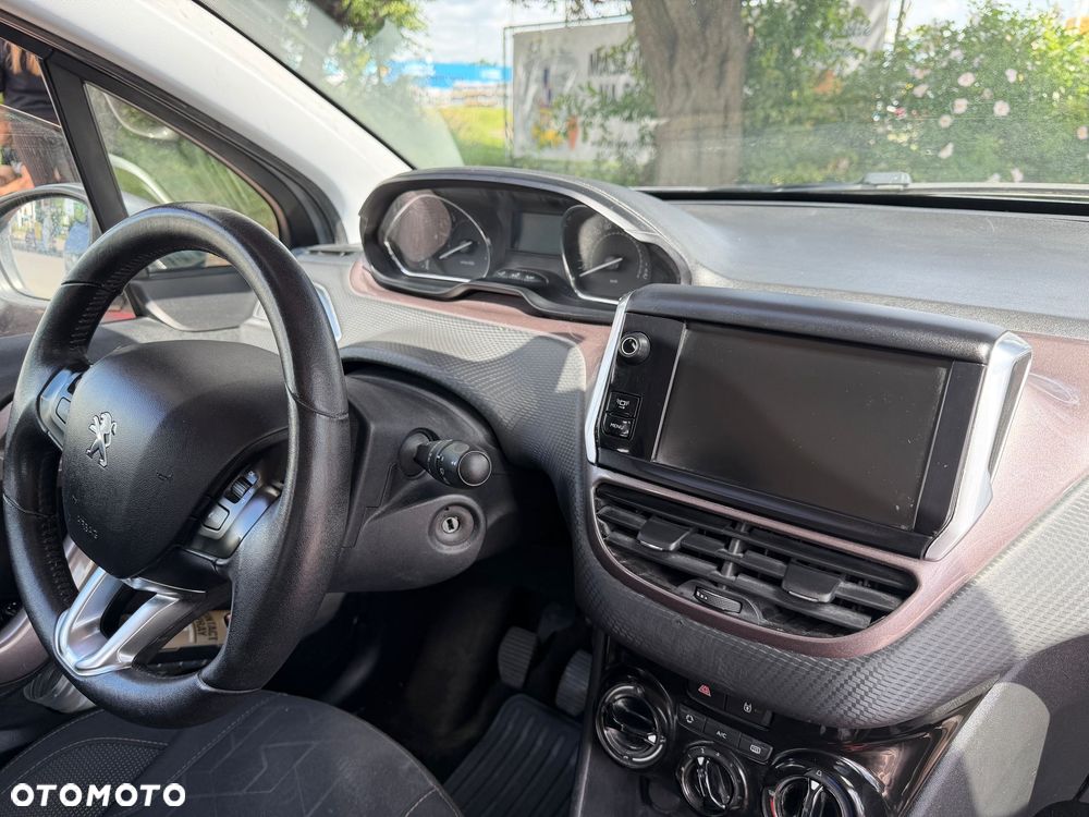 Peugeot 2008 1.6 e-HDi Active S&S - 9