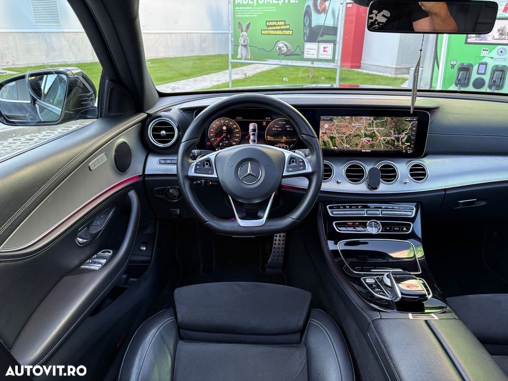 Mercedes-Benz E 220 d T 9G-TRONIC AMG Line - 11