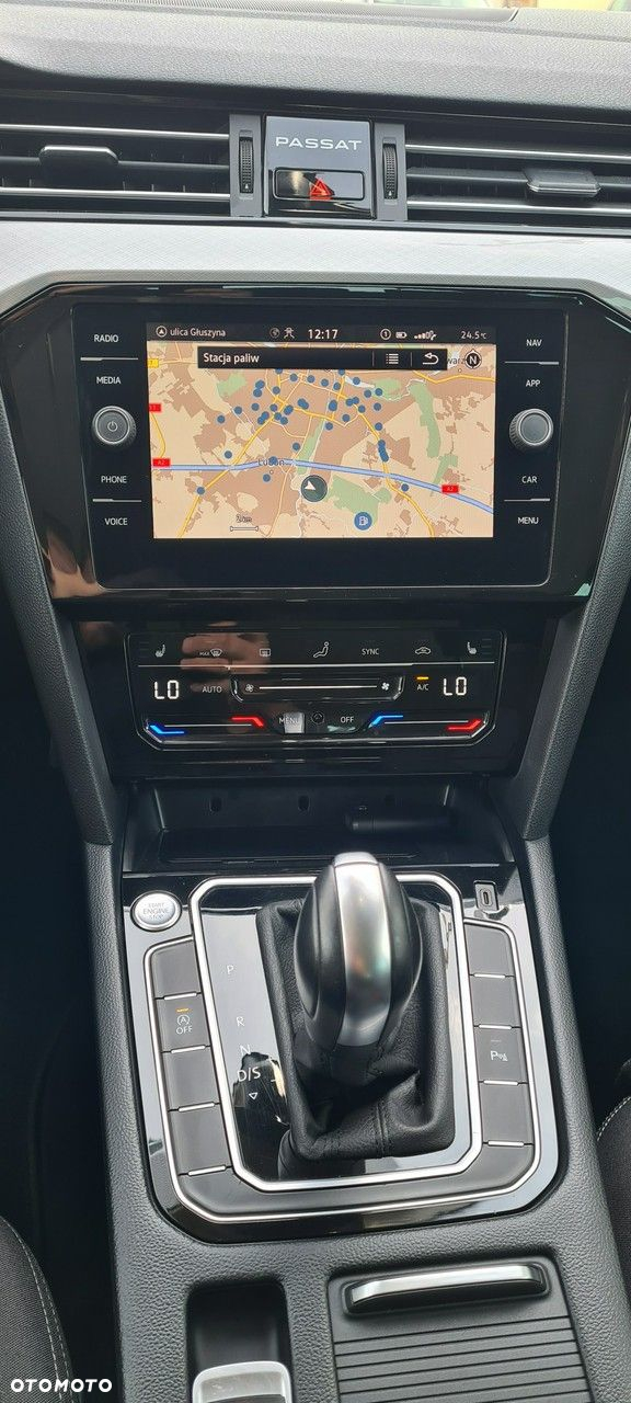 Volkswagen Passat 2.0 TDI Business DSG - 11
