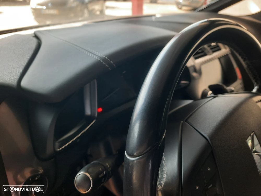 Citroën DS5 2.0 HDi Hy4 So Chic CMP6 88g - 44