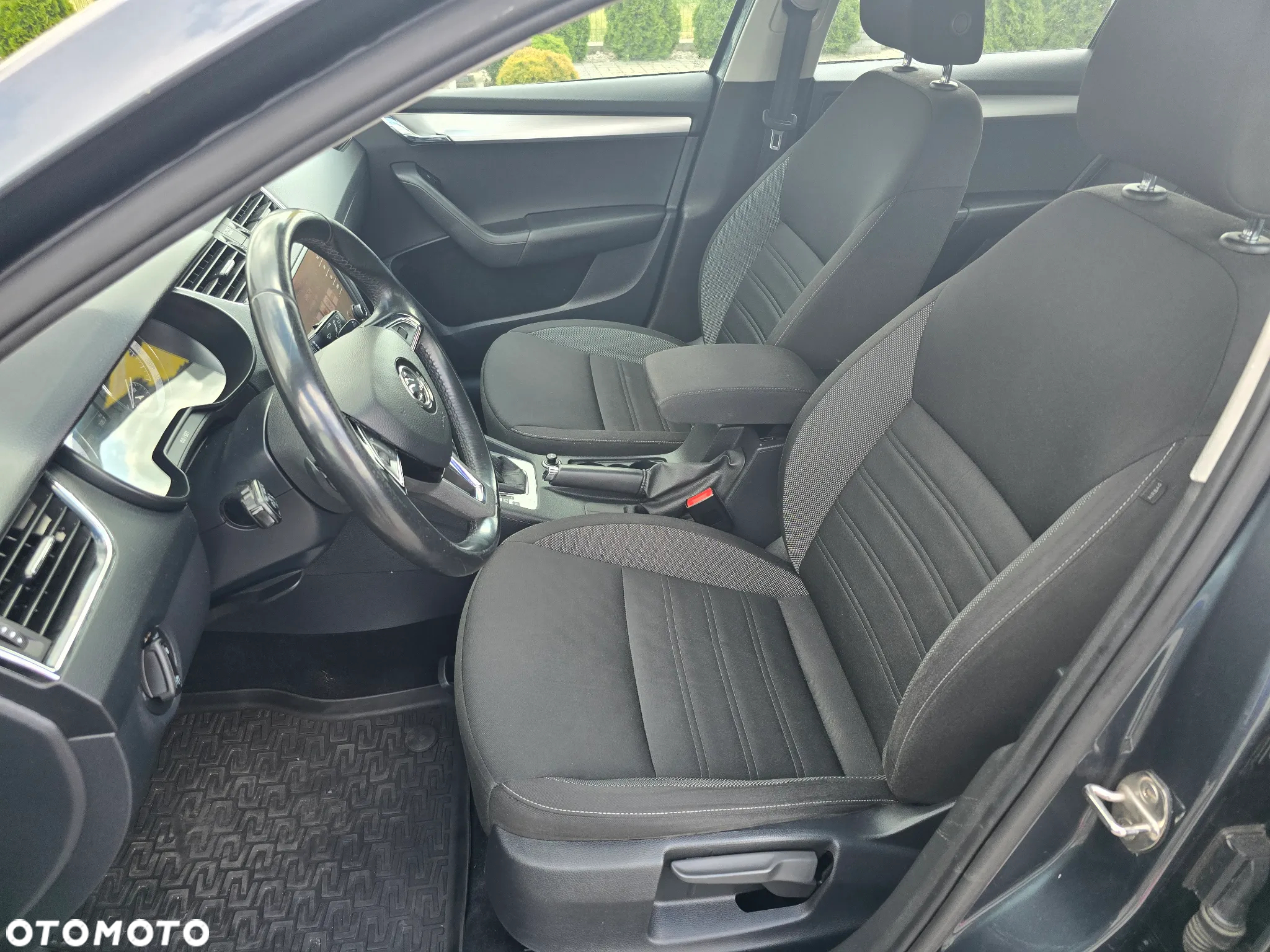 Skoda Octavia 2.0 TDI Ambition DSG - 16