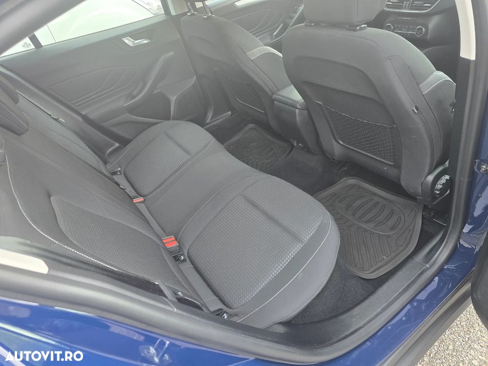 Ford Focus 1.5 EcoBlue Trend - 9