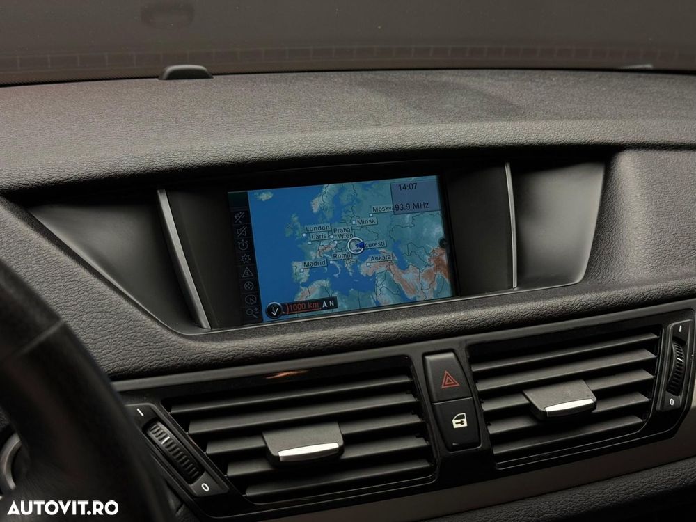 BMW X1 - 11