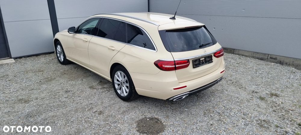 Mercedes-Benz Klasa E 200 d Exclusive - 3