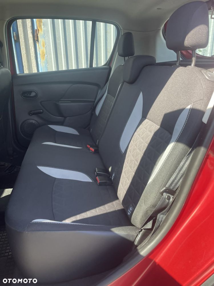Dacia Sandero Stepway 1.5 dCi - 28