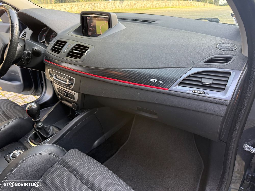 Renault Mégane Sport Tourer 1.5 dCi GT Line SS - 21