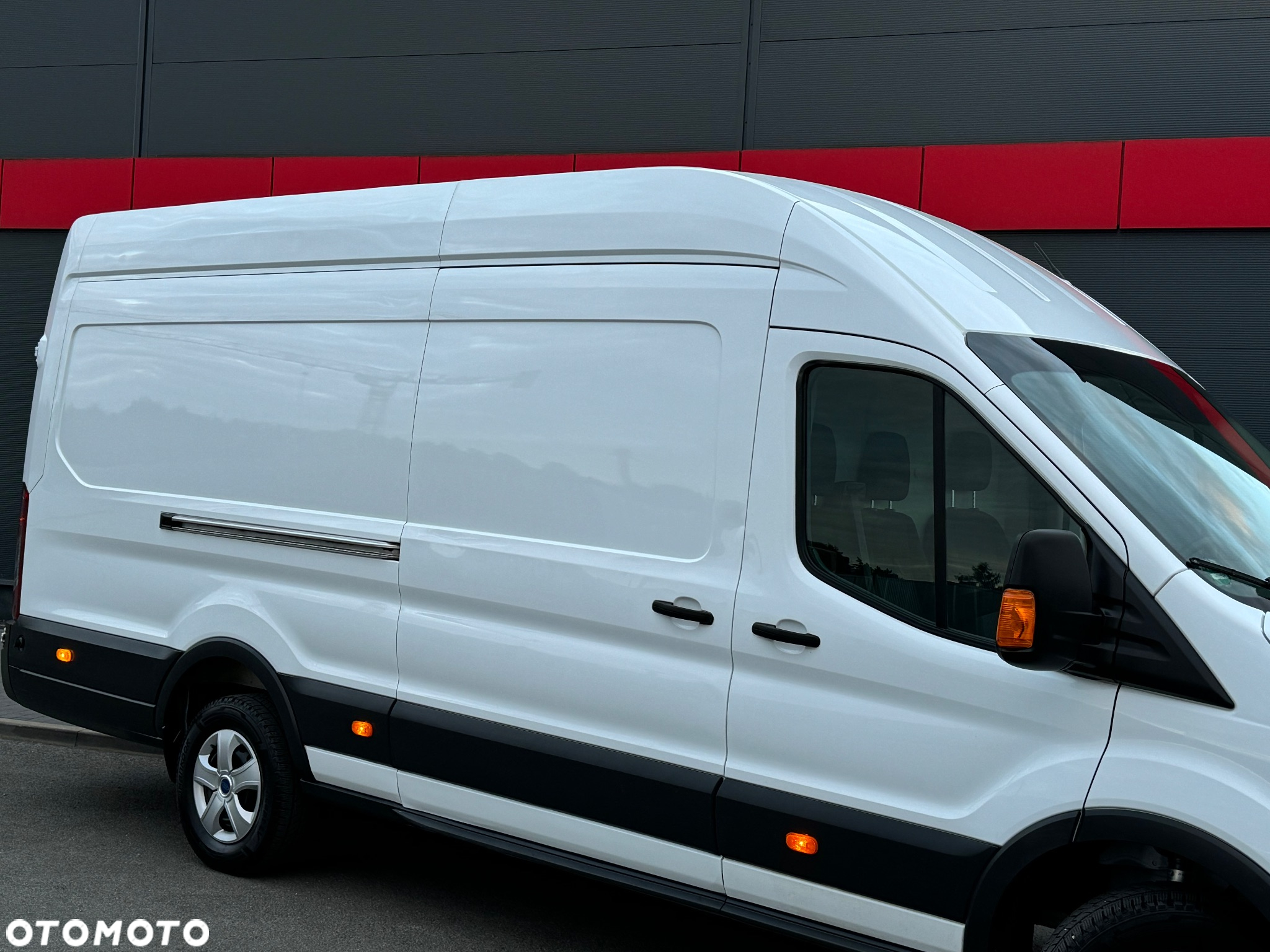 Ford Transit JUMBO - 11