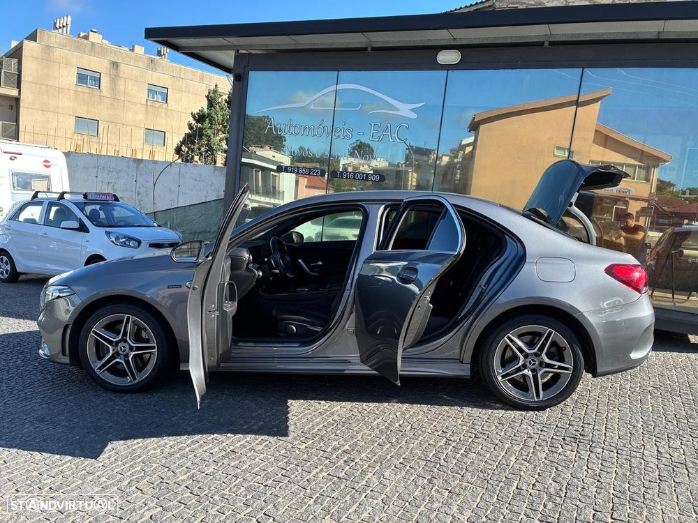 Mercedes-Benz A 250 - 11