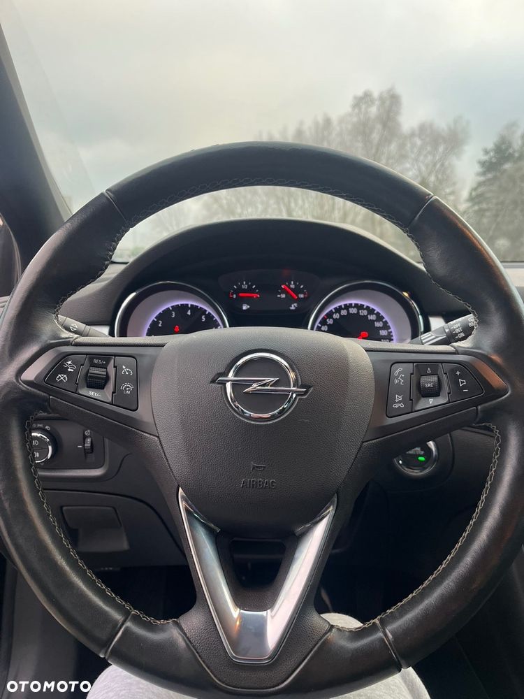 Opel Astra 1.2 T GS Line S&S - 11