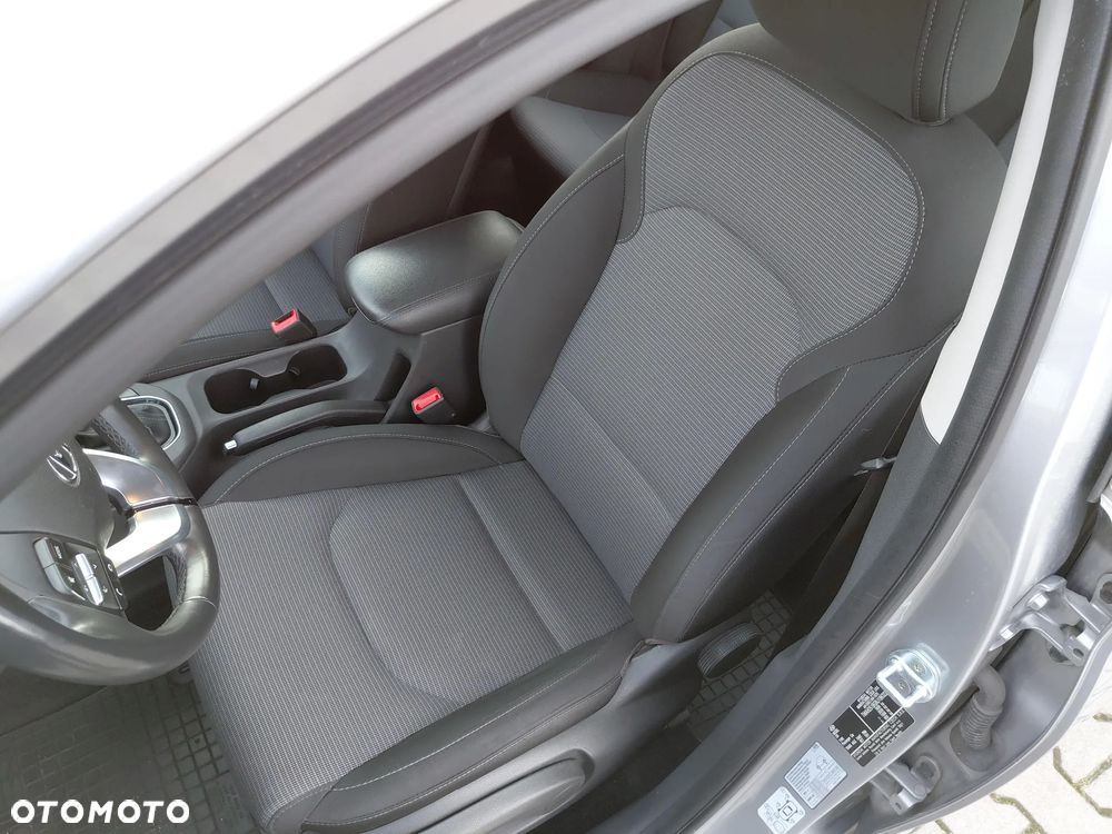 Hyundai i30 1.0 T-GDI Classic + DCT - 11