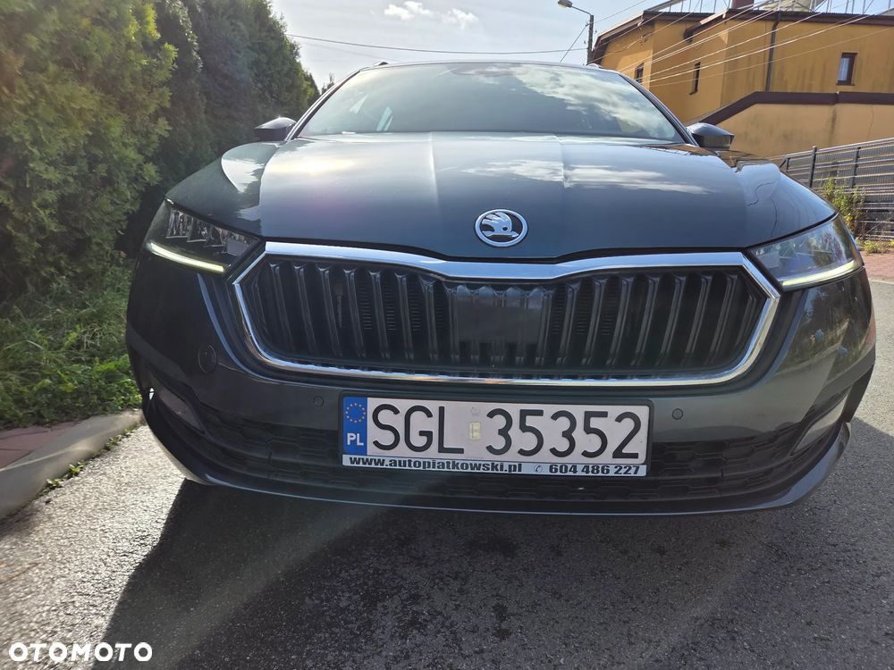 Skoda Octavia 2.0 TDI DSG Style - 3
