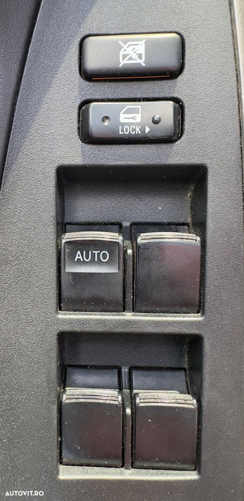 Toyota RAV4 - 6