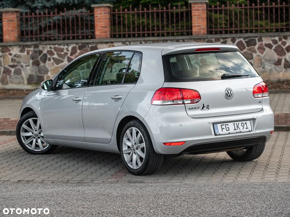 Volkswagen Golf 1.6 Highline - 9