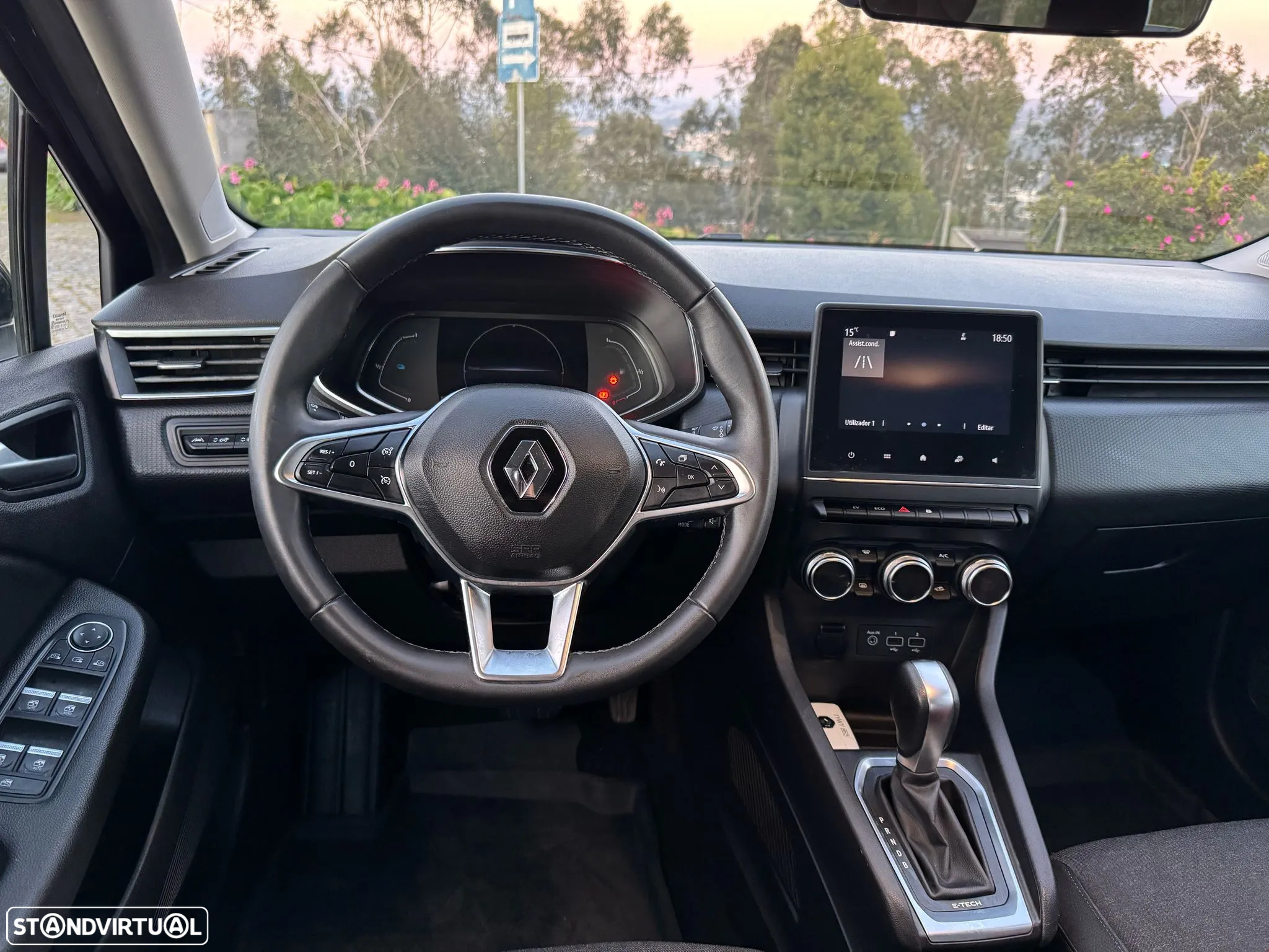 Renault Clio 1.6 E-Tech Intens - 4