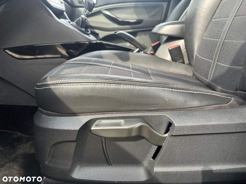 Ford Kuga 2.0 TDCi Individual - 40