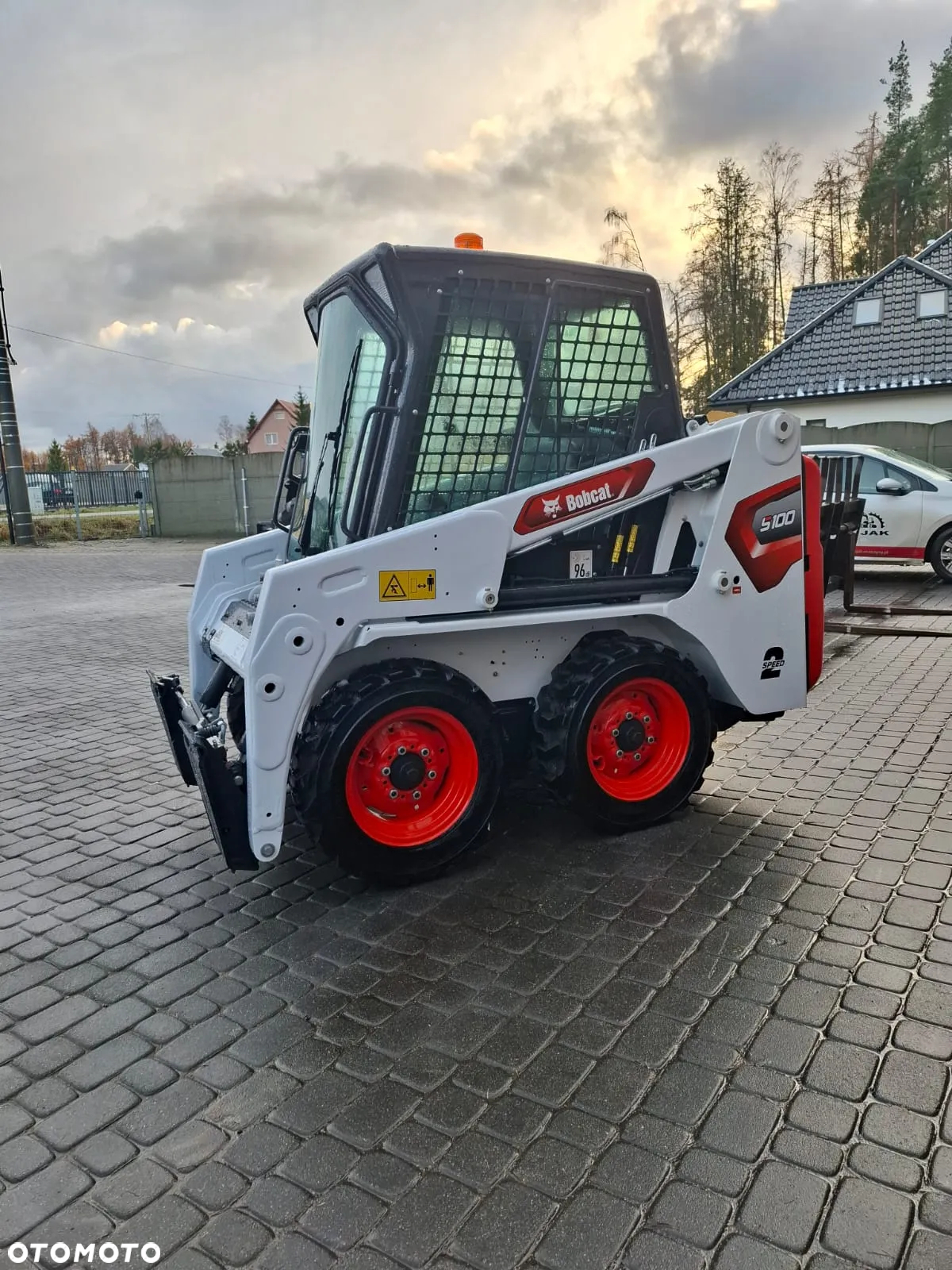 Bobcat S100 - 3