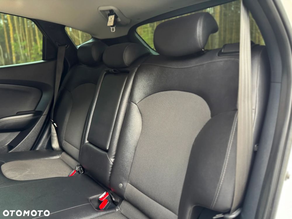 Hyundai ix35 1.6 GDI Premium 2WD - 25