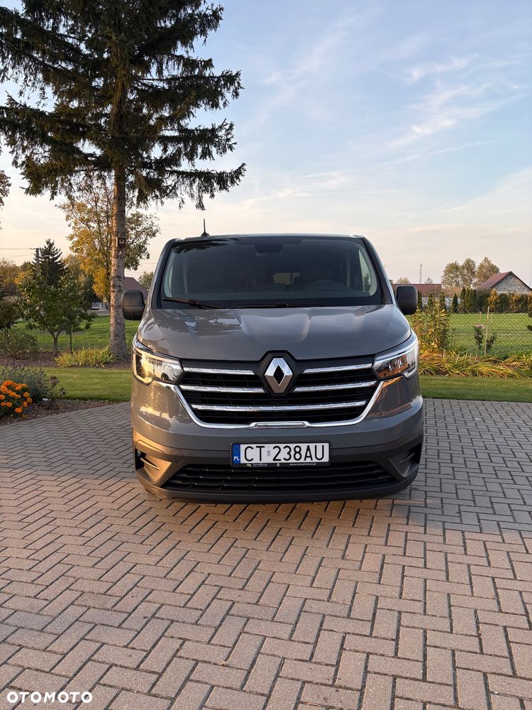Renault Trafic 2023 photo 2