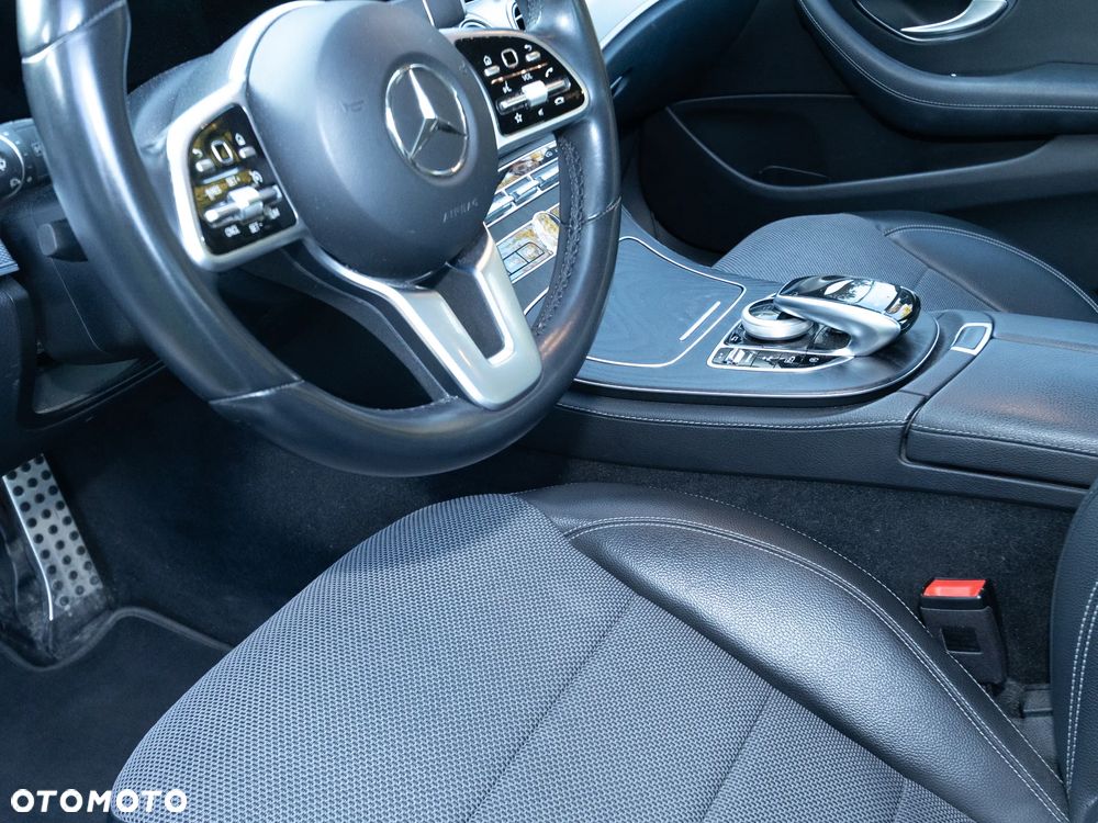 Mercedes-Benz Klasa E 220 d 4-Matic Business Edition 9G-TRONIC - 7