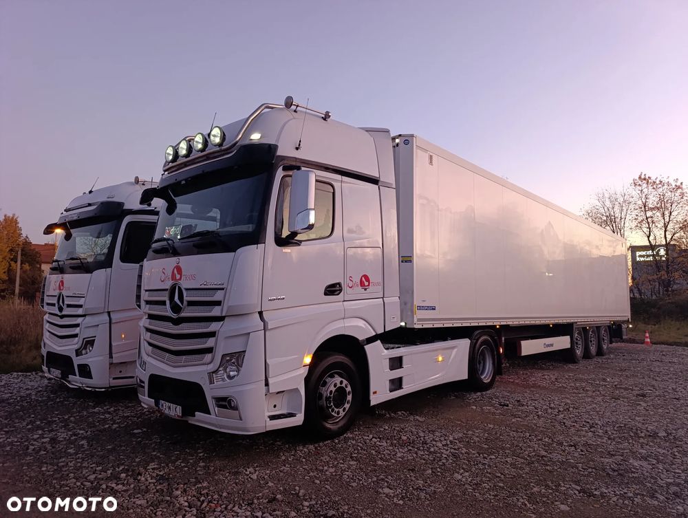 Mercedes-Benz Actros - 1